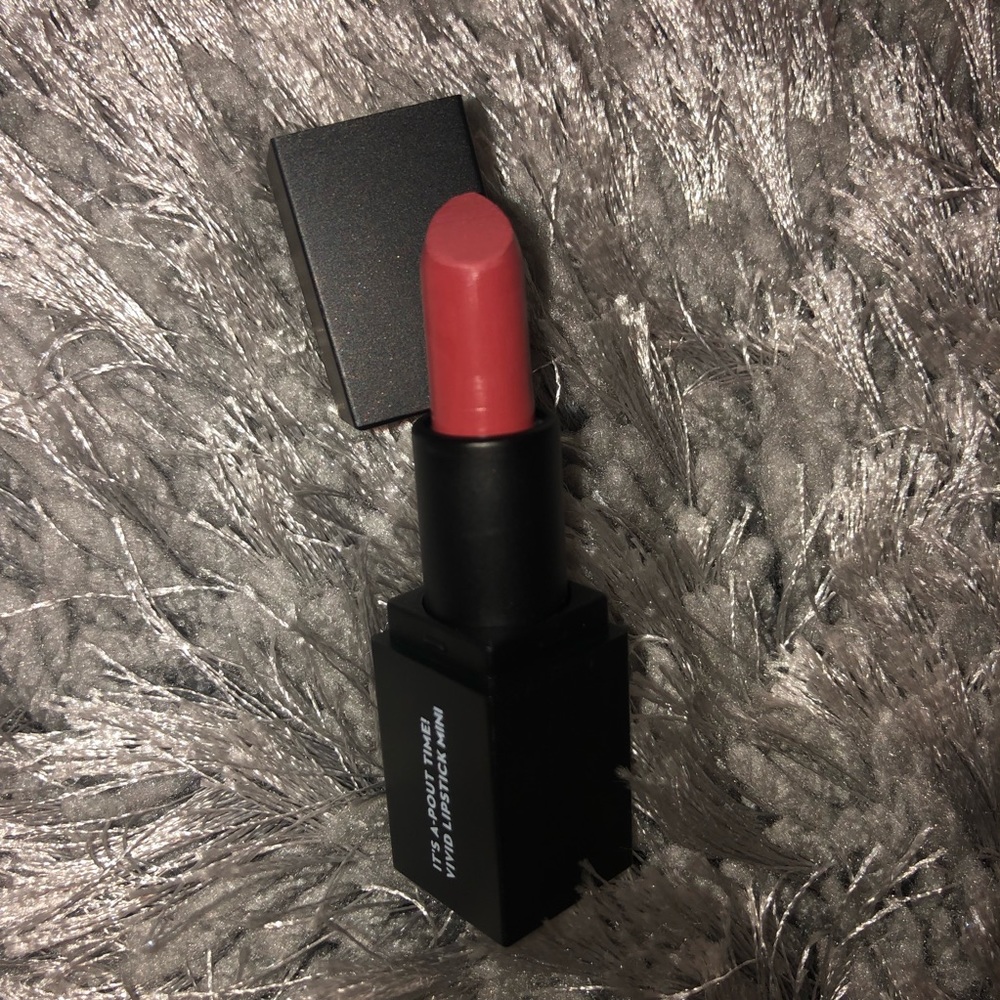 Matte lipstick